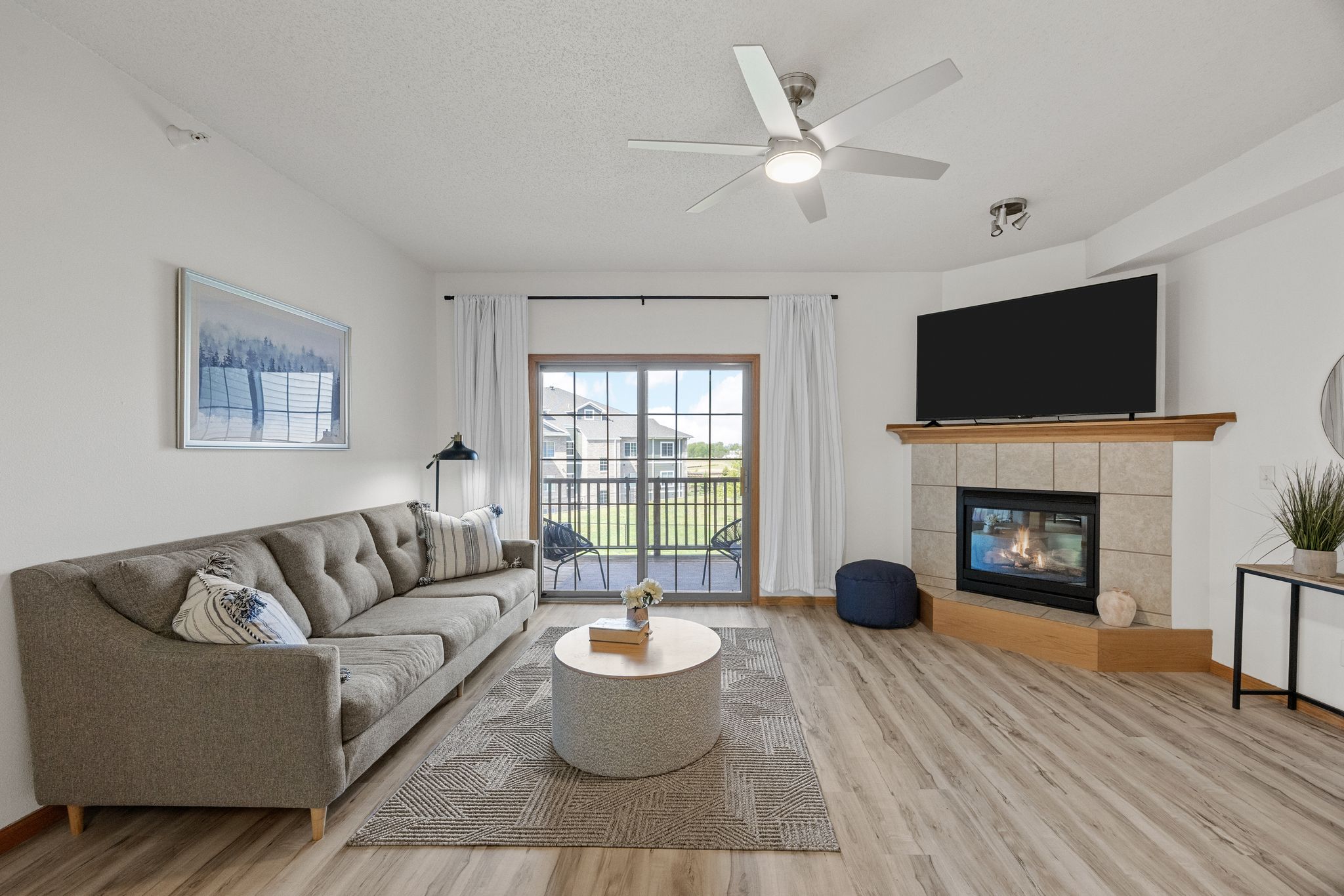 Coral Ct - featured photo